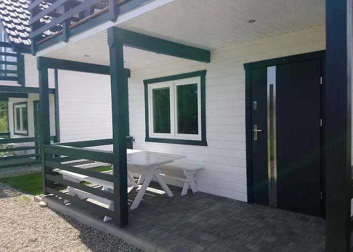 Happy Z Sauna Lodge Podamirowo